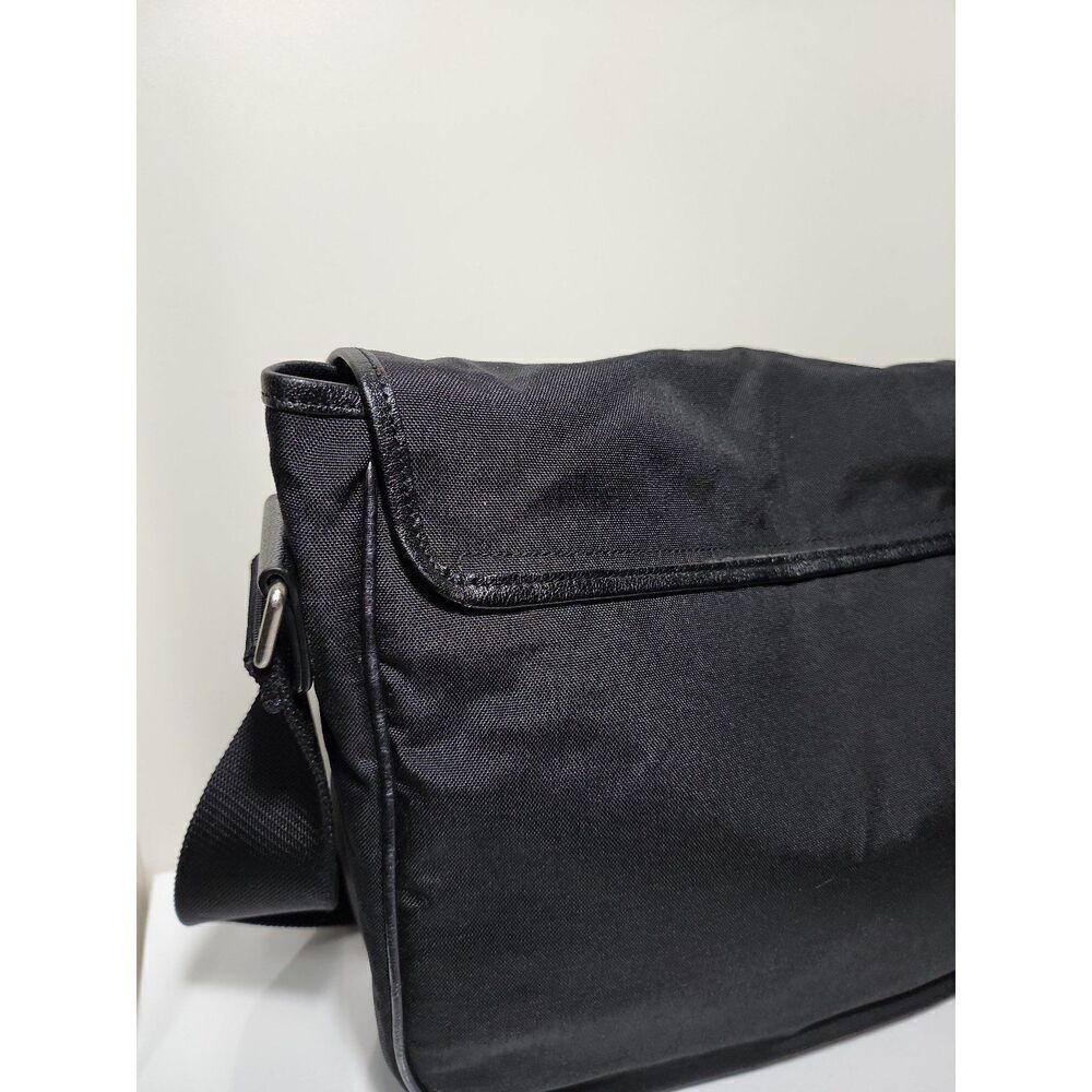 Saint Laurent Messenger Bag - Picture 3 of 9